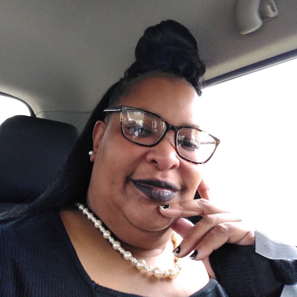 Meet your Posher, Twina